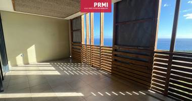 piton saint-leu : spacieux appartement t4 dans résidence avec piscine
