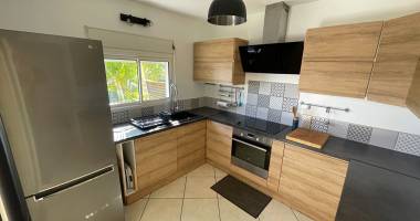appartement t4 meublé rez-de-jardin - la possession