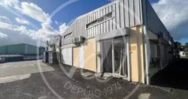  louer  local commercial  goyave 69 m2