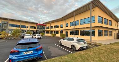bureaux à louer 60 m2 - rdc - emplacement premium