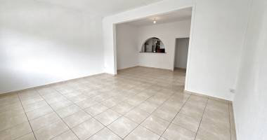 a louer st denis centre t5 proche jardin de l'etat