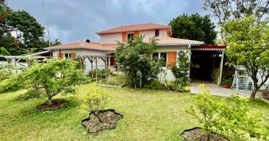saint joseph 97480 - villa f4 parfaitement entretenue - terrain plat et piscinable - emplacement de choix
