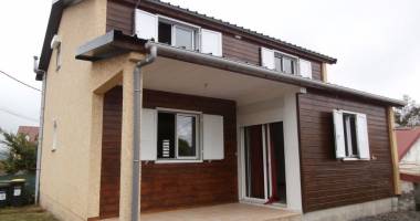 pk 27-agréable maison  récente t5/6 sur 200m² de jardin